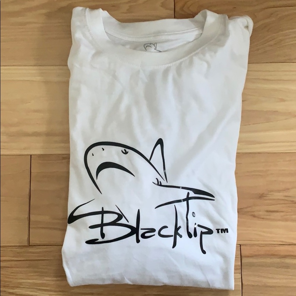 NWT Blacktip Signature White tee